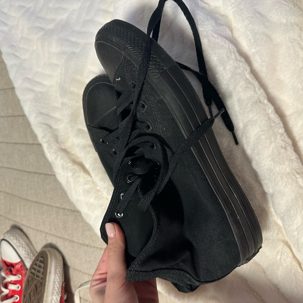 black converse